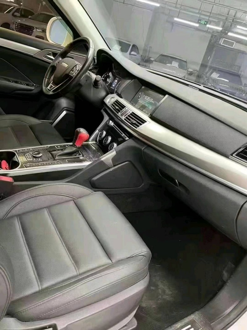 成都17年哈弗H78