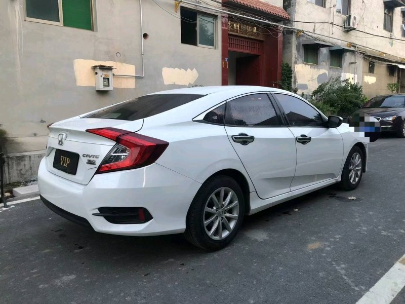 济宁18年本田思域6