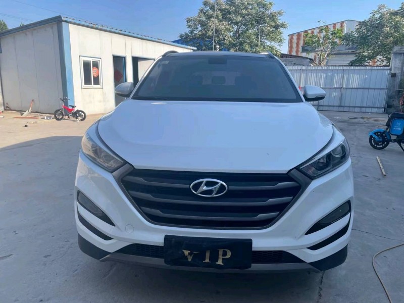 济宁17年现代途胜9