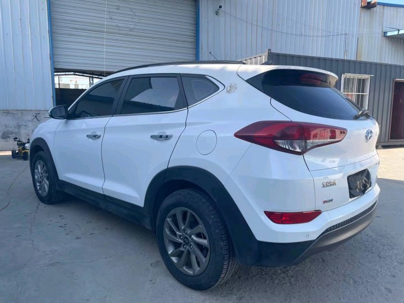 济宁17年现代途胜3