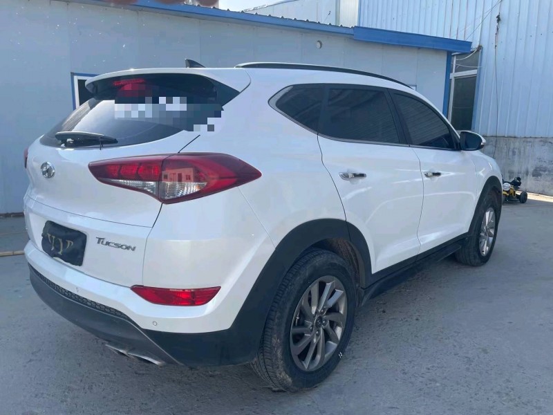 济宁17年现代途胜2