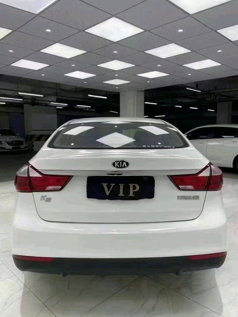 成都16年起亚K35