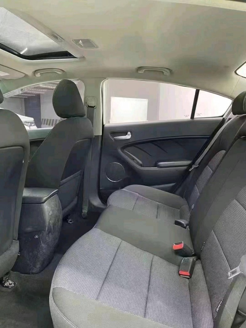 成都16年起亚K37