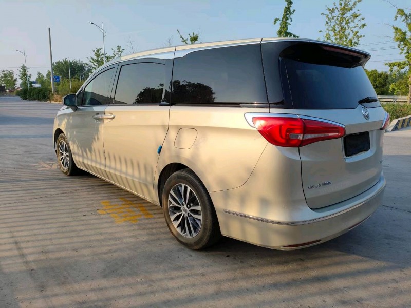 徐州17年别克GL85