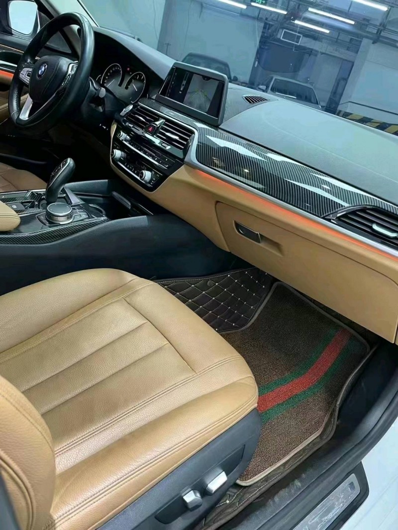 成都18年宝马5系8