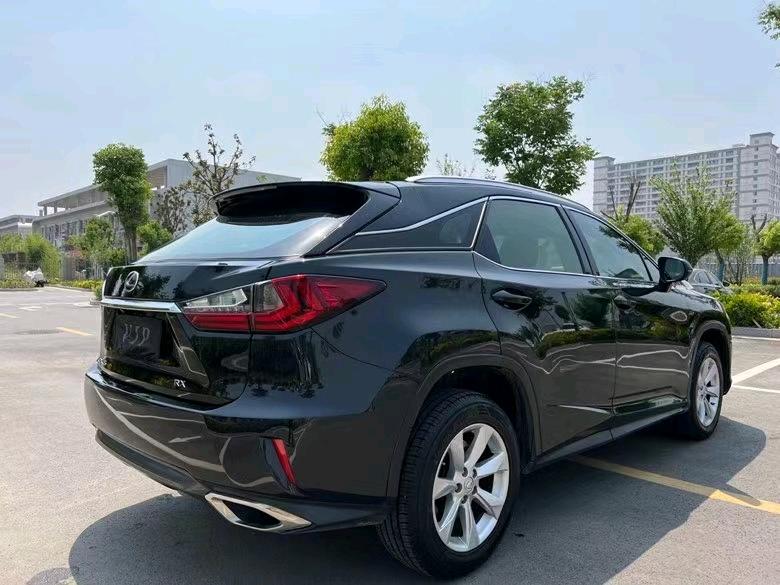 盐城17年雷克萨斯RX8