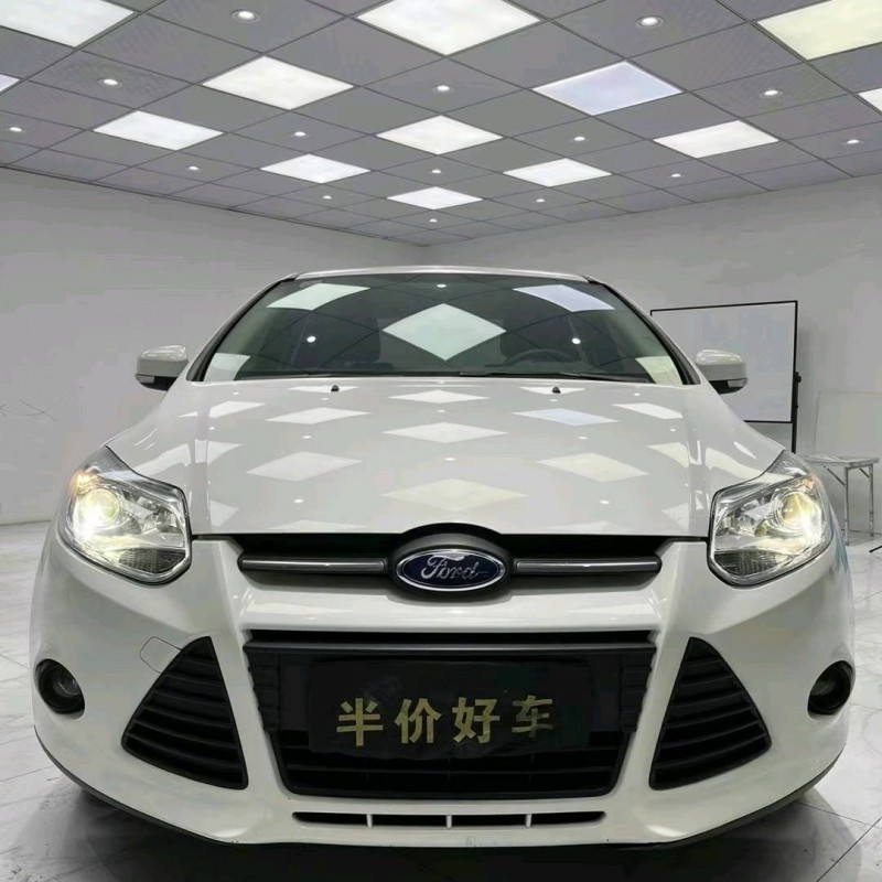 成都15年福特福克斯1