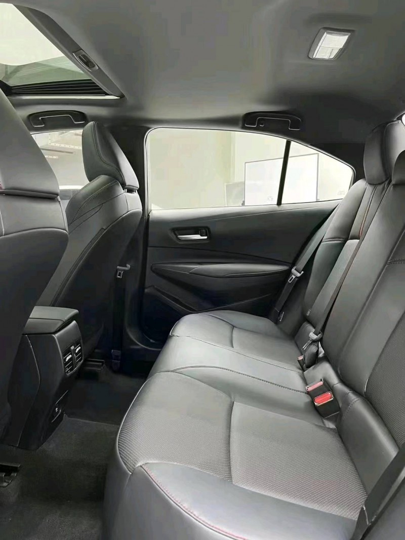 成都21年丰田雷凌7