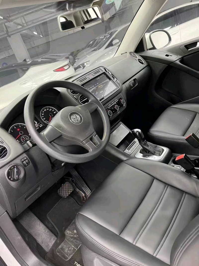 成都16年大众途观5