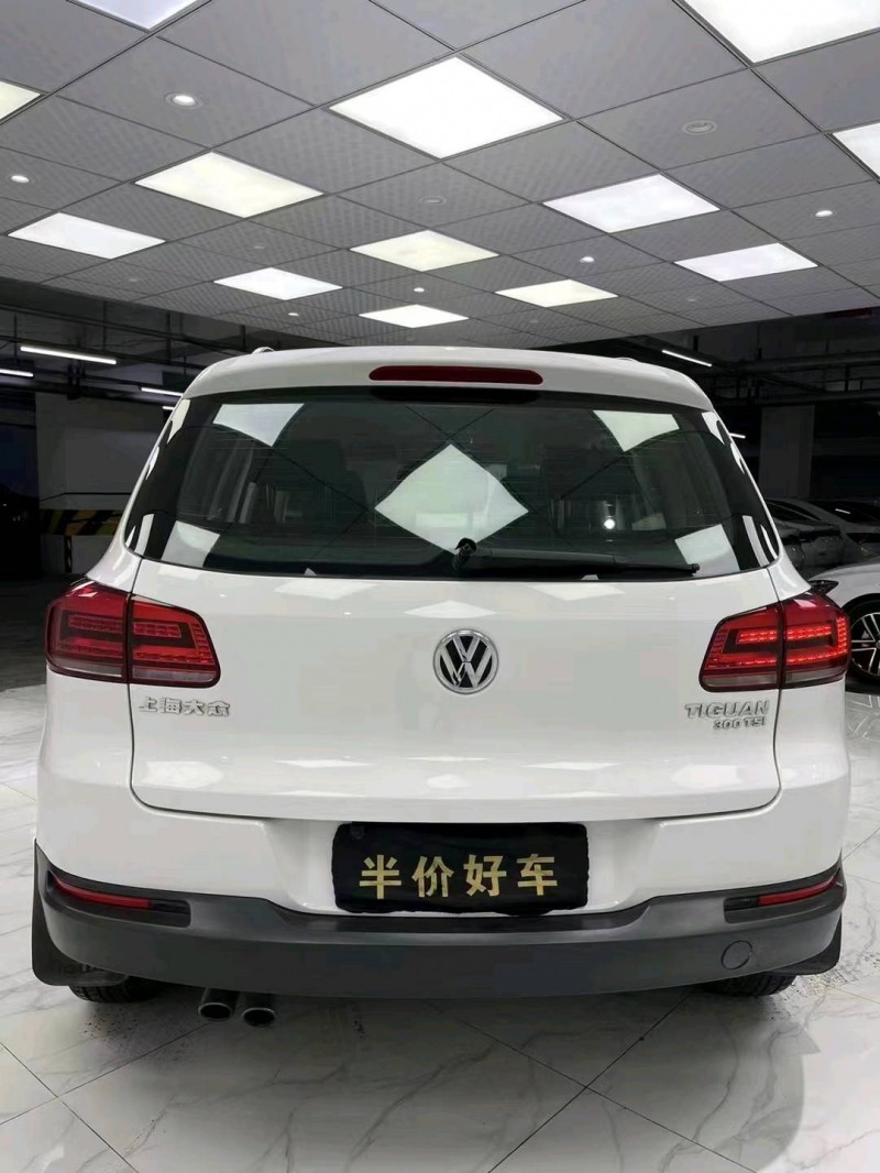 成都16年大众途观6