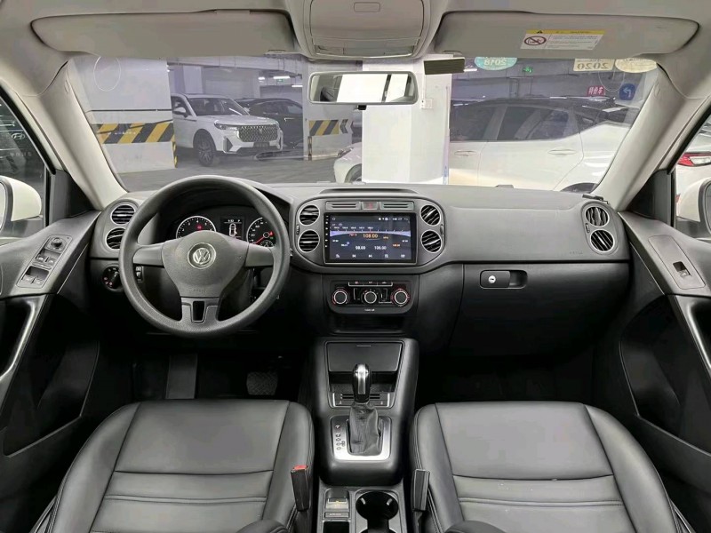 成都16年大众途观8