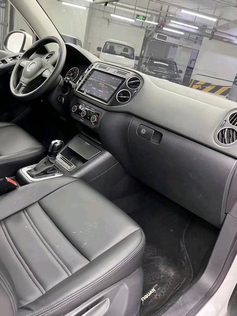 成都16年大众途观9