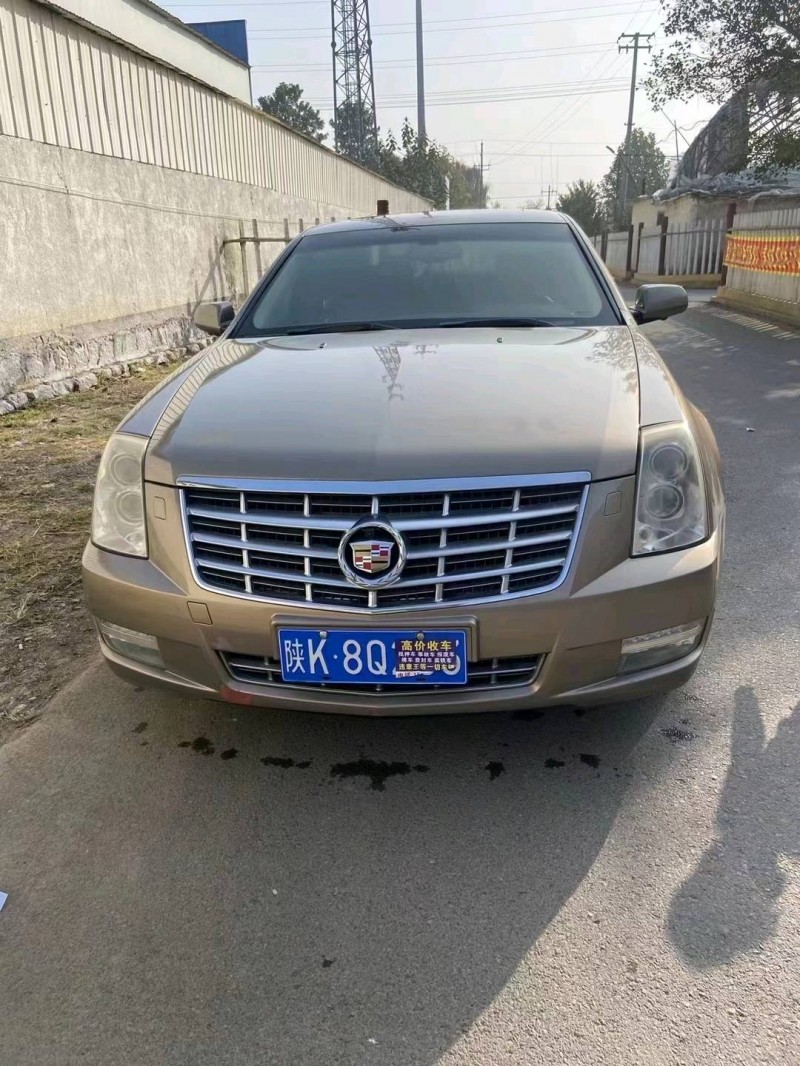 潍坊12年凯迪拉克赛威1