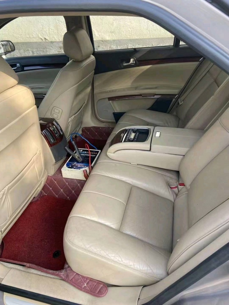 潍坊12年凯迪拉克赛威4