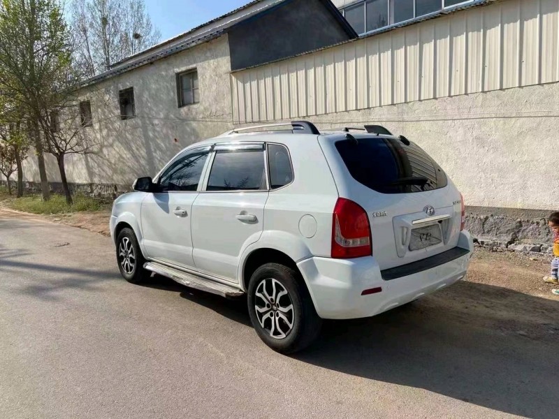 潍坊15年现代途胜7