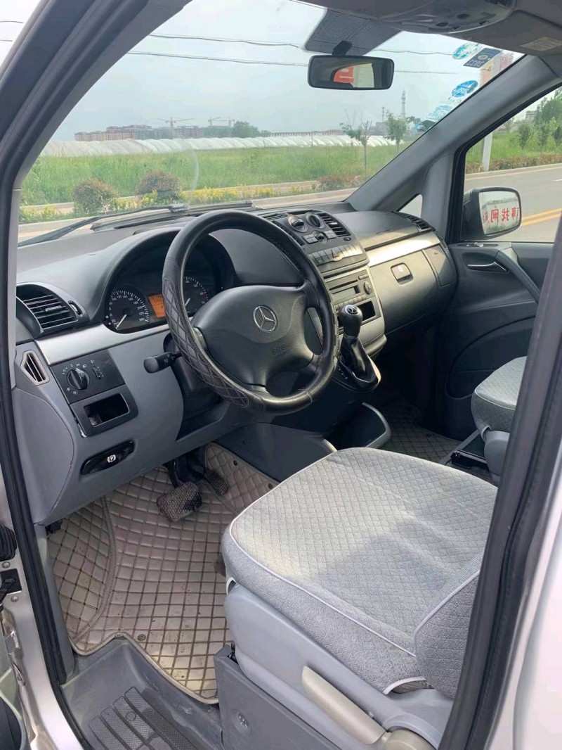 徐州12年奔驰威霆5