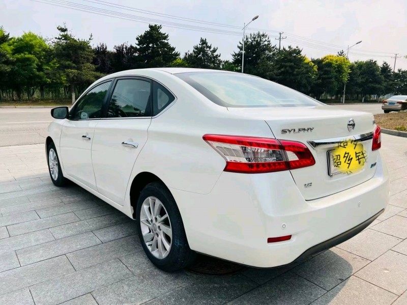 北京14年日产轩逸8