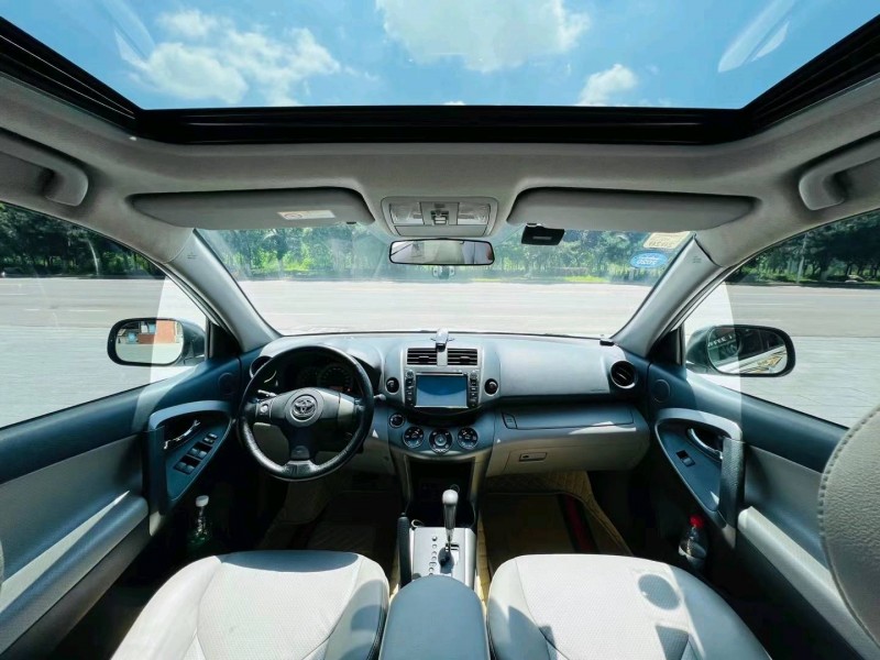 北京11年丰田RAV45