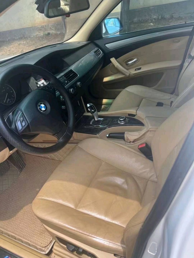 潍坊09年宝马5系4