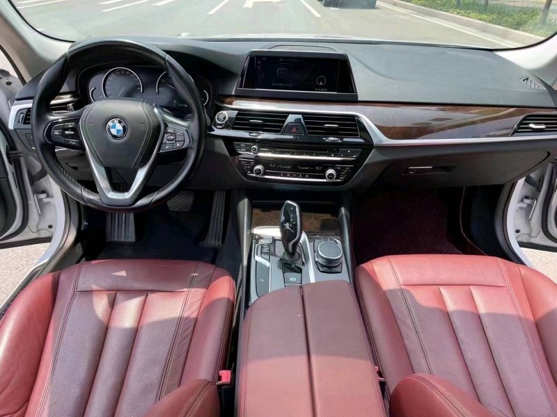 北京17年宝马5系2