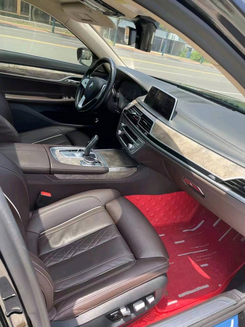 徐州20年宝马7系6