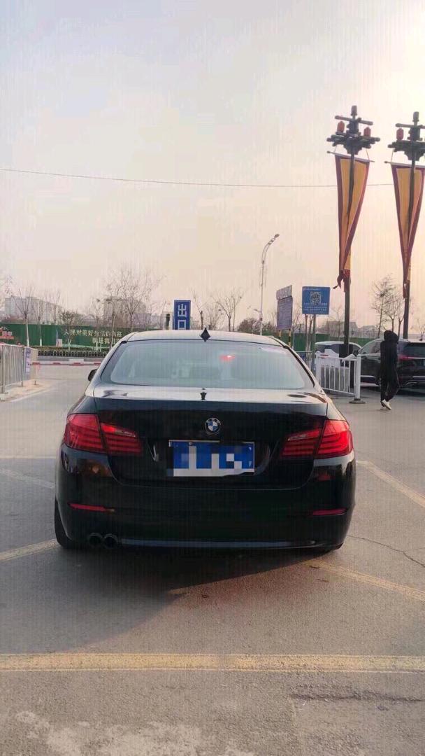 北京13年宝马5系8