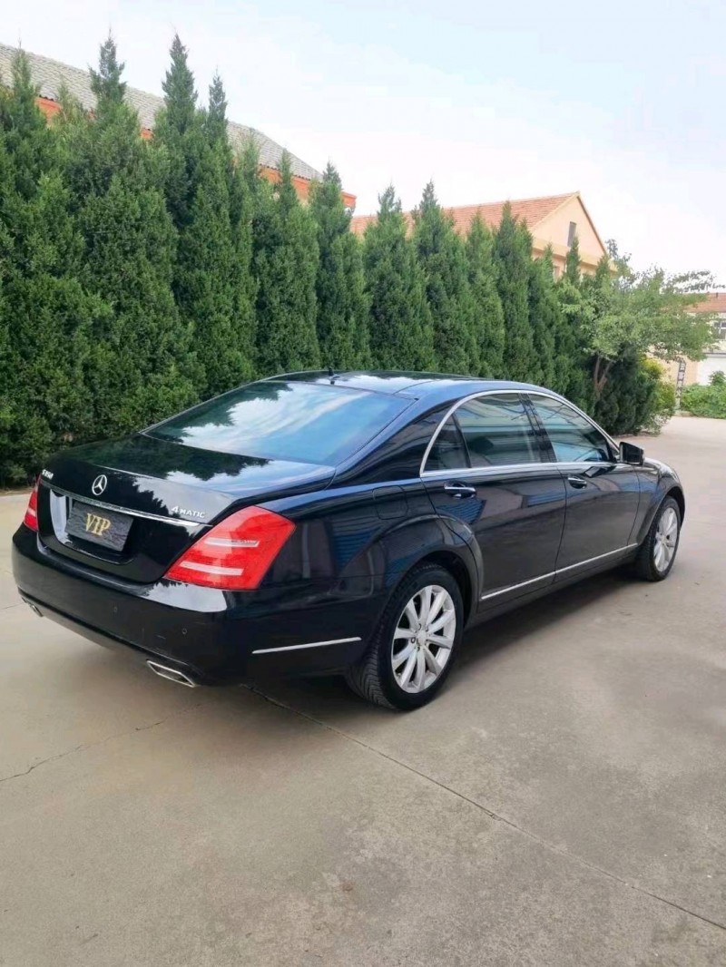 东营10年奔驰S7