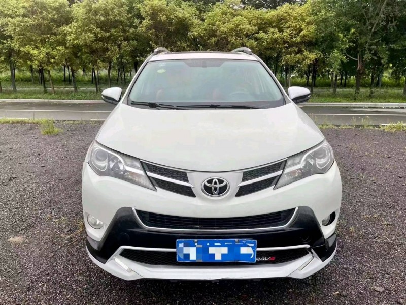 東營15年豐田RAV4榮放1