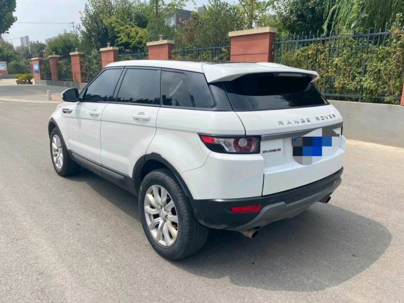 东营15年路虎极光7