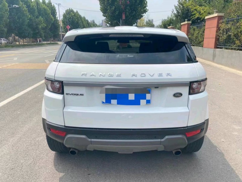 东营15年路虎极光9