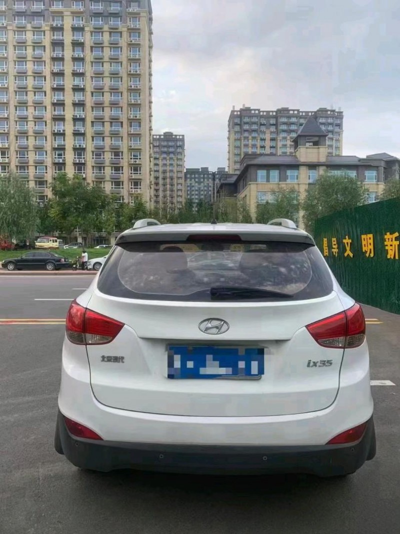 东营13年现代ix353