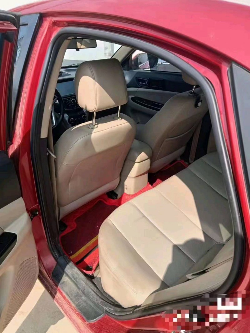 枣庄14年长安汽车逸动3