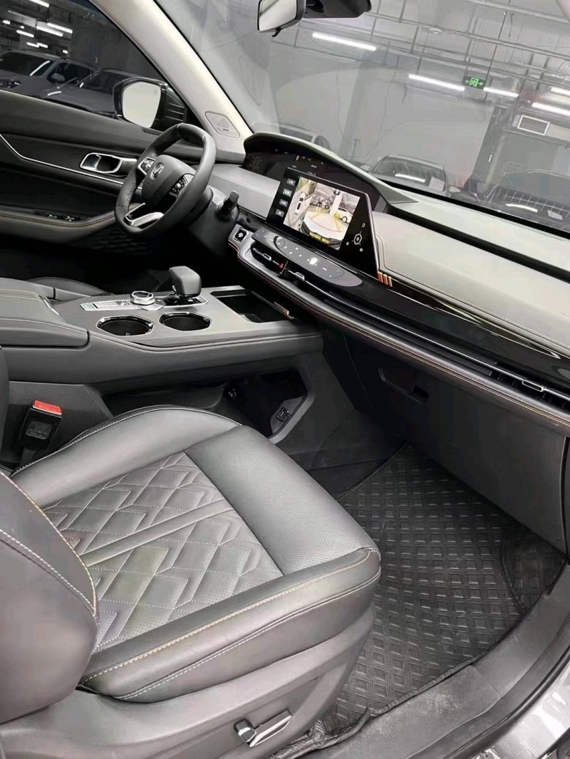 成都21年长安汽车UNI-K7