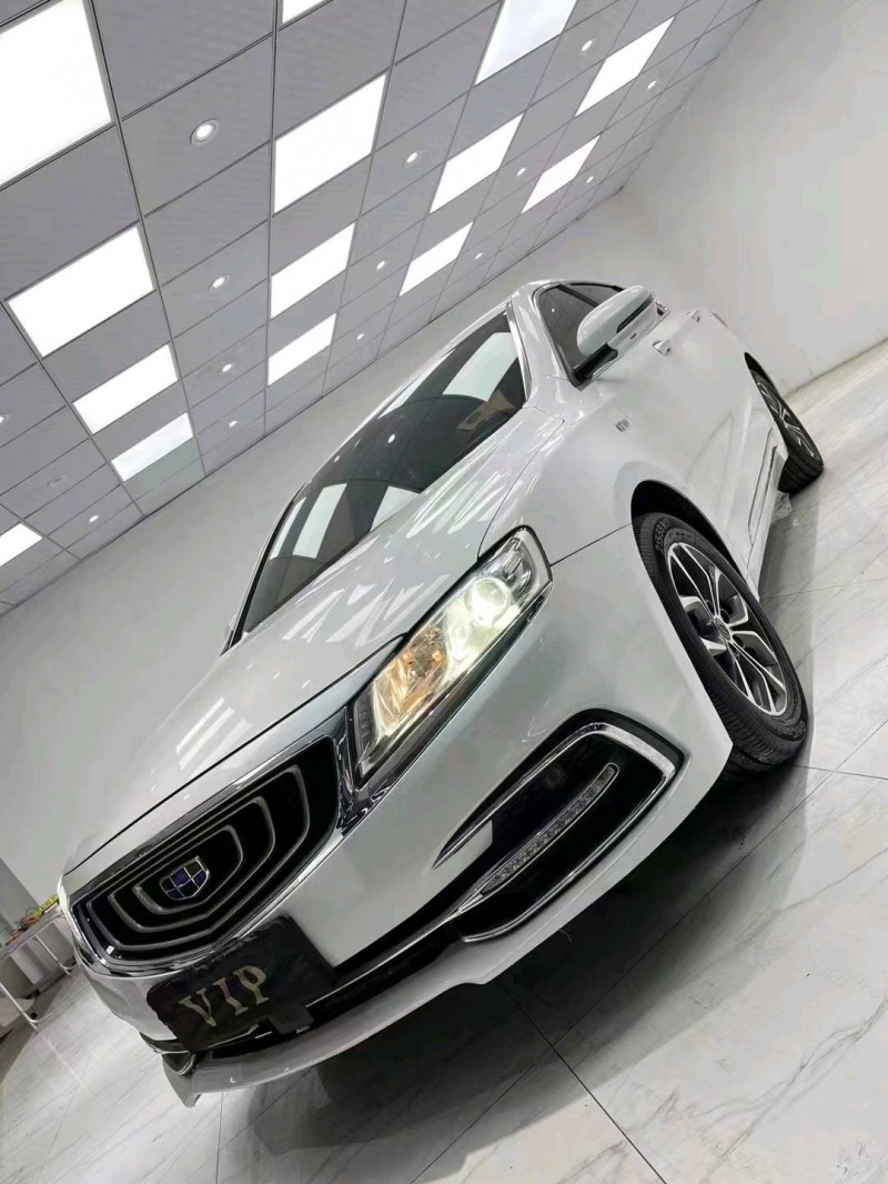 成都18年吉利博瑞2