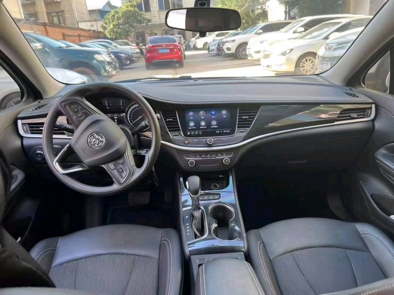 枣庄21年别克威朗4