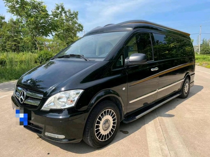 盐城16年奔驰威霆2