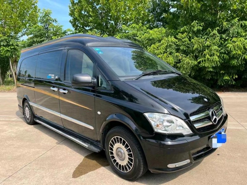 盐城16年奔驰威霆4