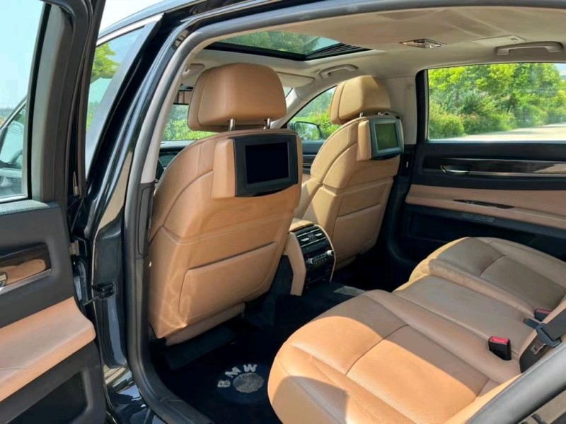 盐城11年宝马7系7