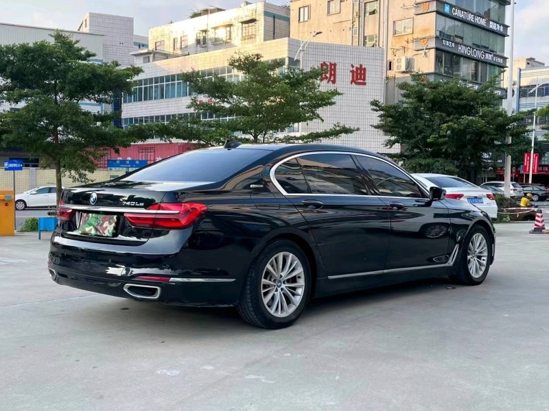 广州18年宝马7系4
