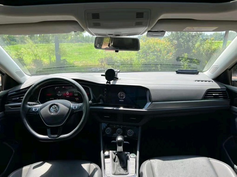 盐城20年大众速腾8