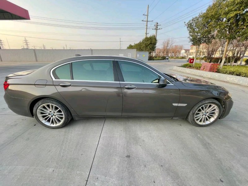 徐州14年宝马7系8