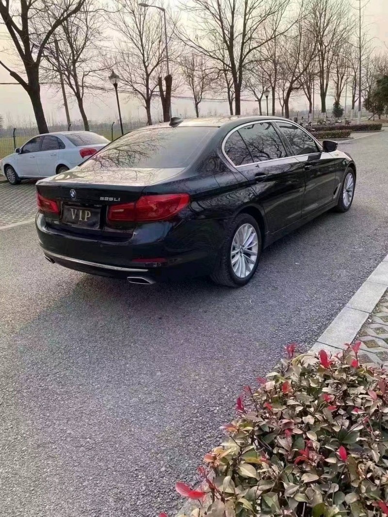 徐州20年宝马5系8