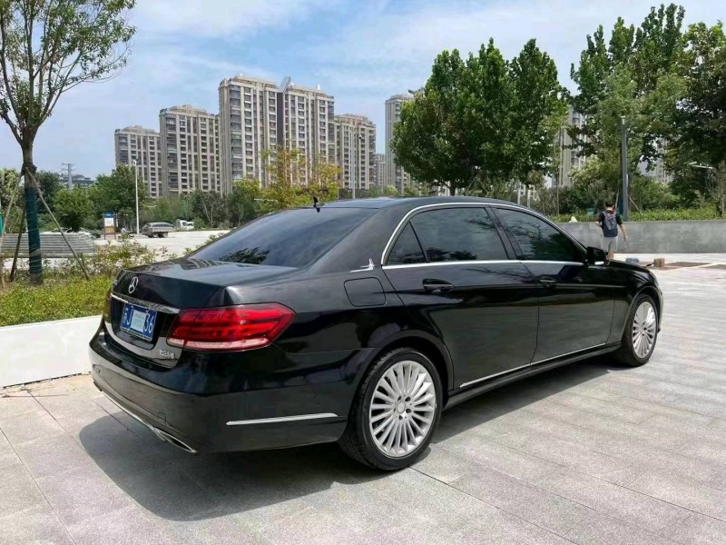 济宁14年奔驰E7