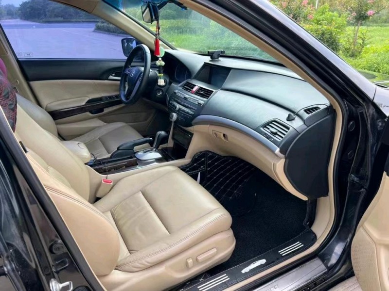 盐城10年本田雅阁9