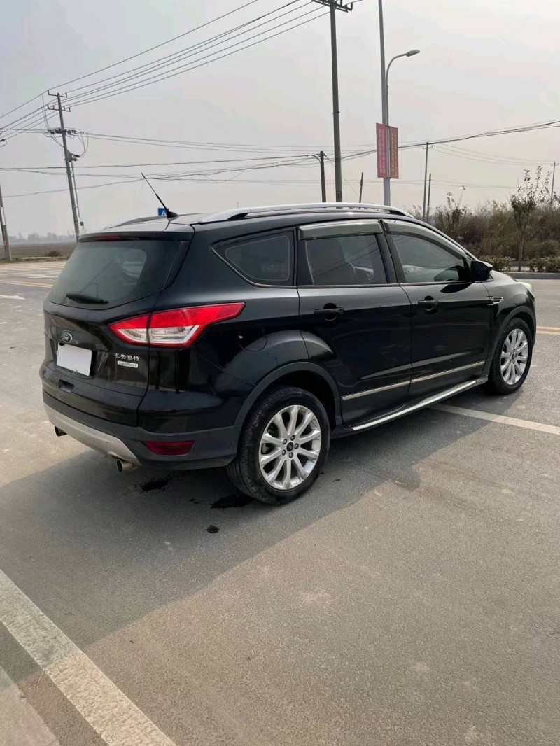 徐州15年福特翼虎8