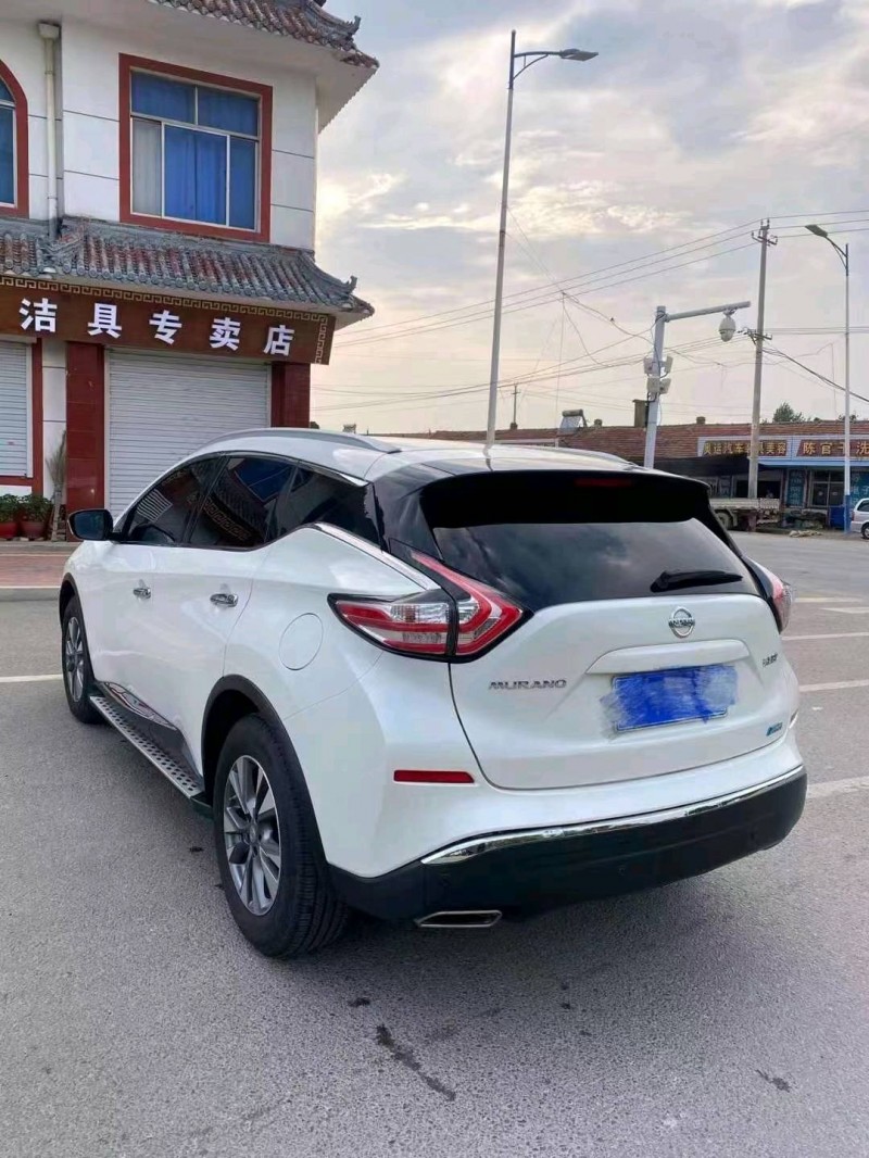 东营18年日产楼兰8