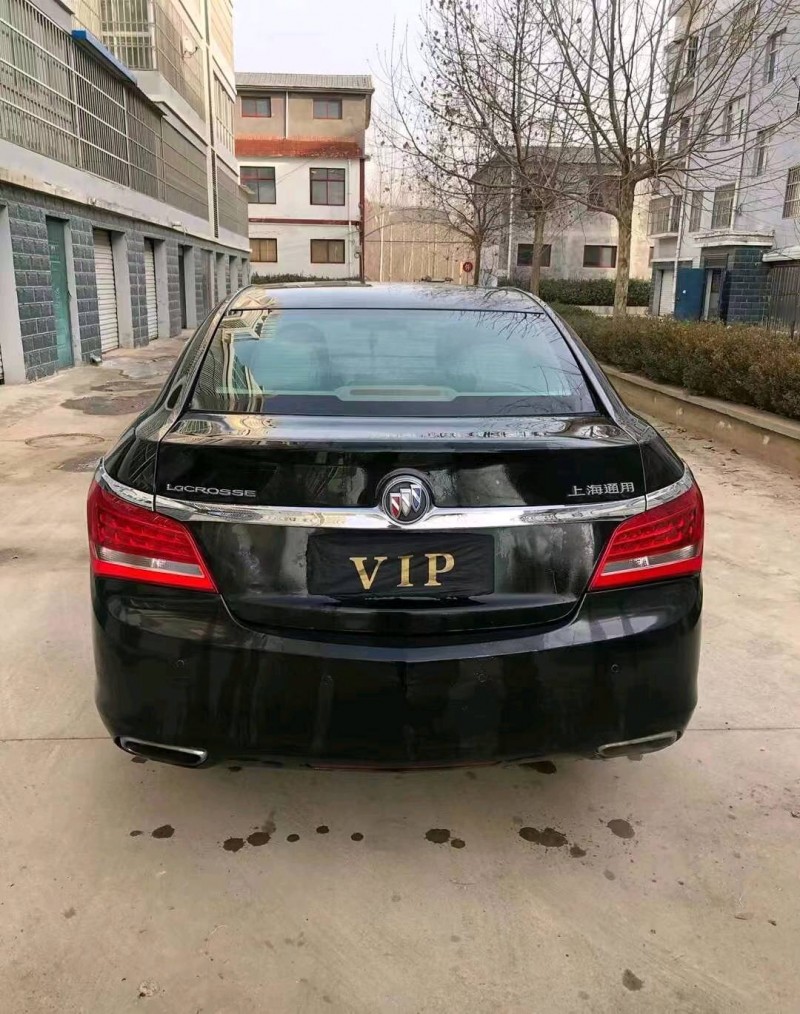 东营15年别克君越2