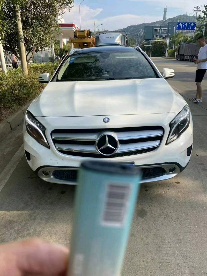 北京17年奔驰GLA1