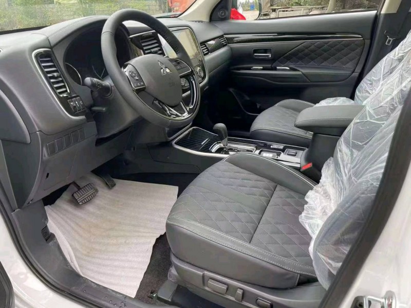 北京22年三菱欧蓝德2