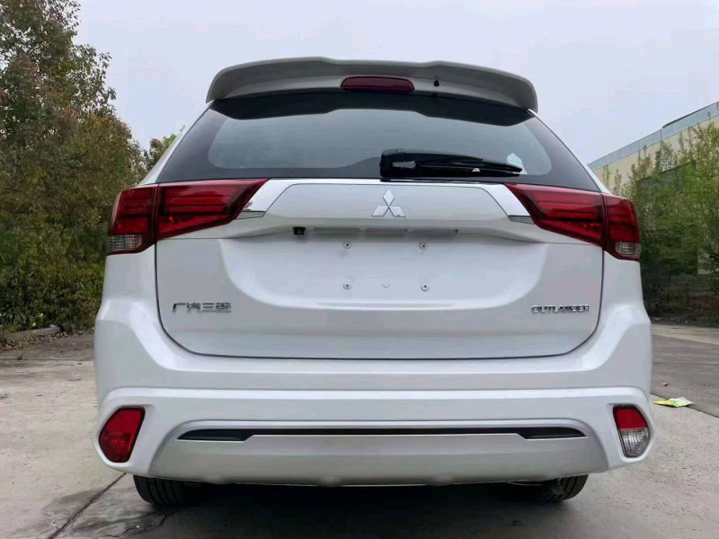 北京22年三菱欧蓝德4